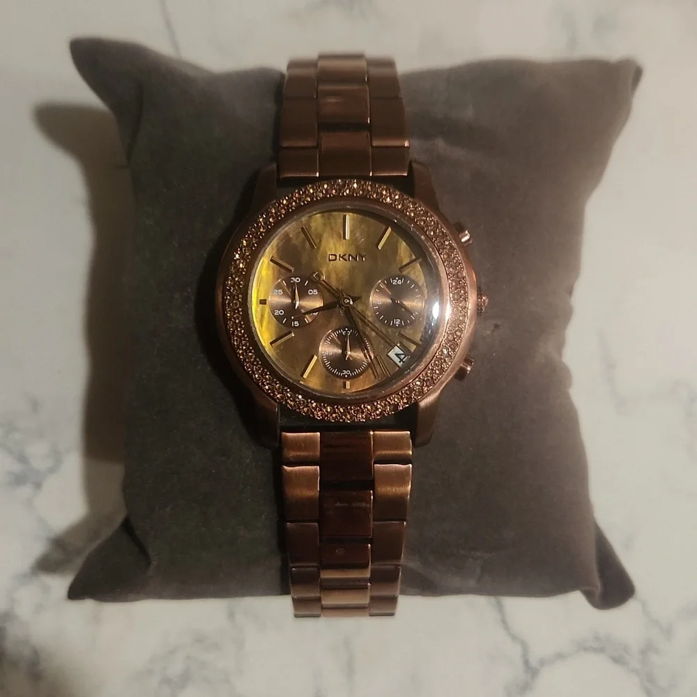 DKNY Watch - Picture 1 of 7